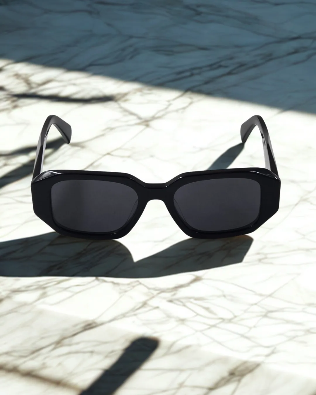 Blurkart Premium Square Sunglasses – Full UV Protection (Unisex)